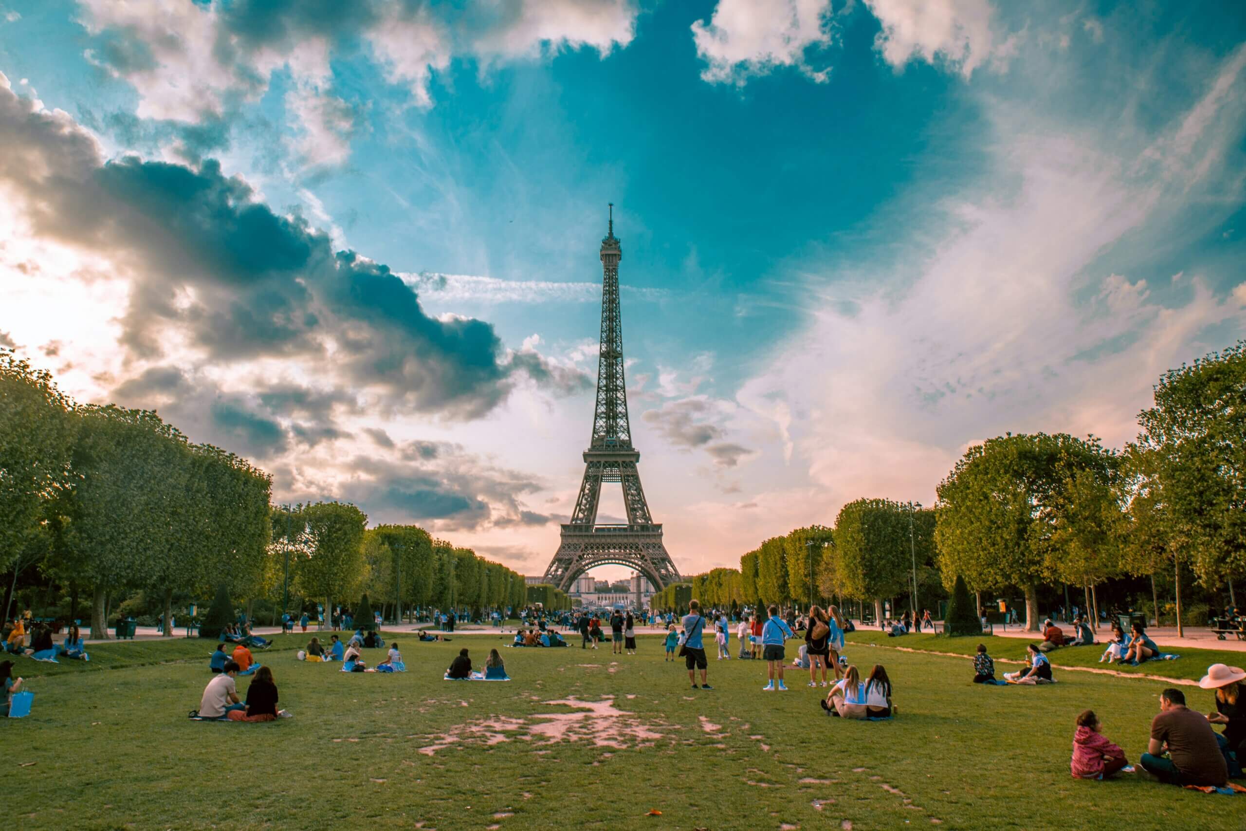 Top 20 Unforgettable Things to Do in Paris
