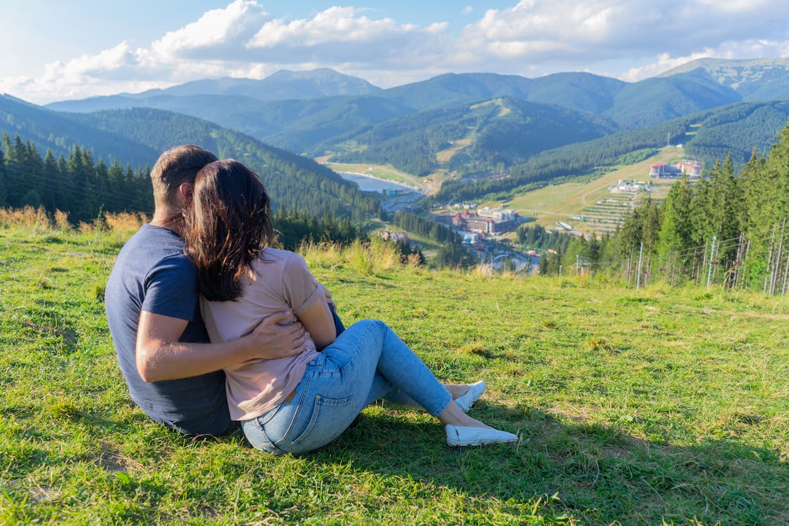 Group Tour vs Private Tour: Which One Is Actually Right for You?