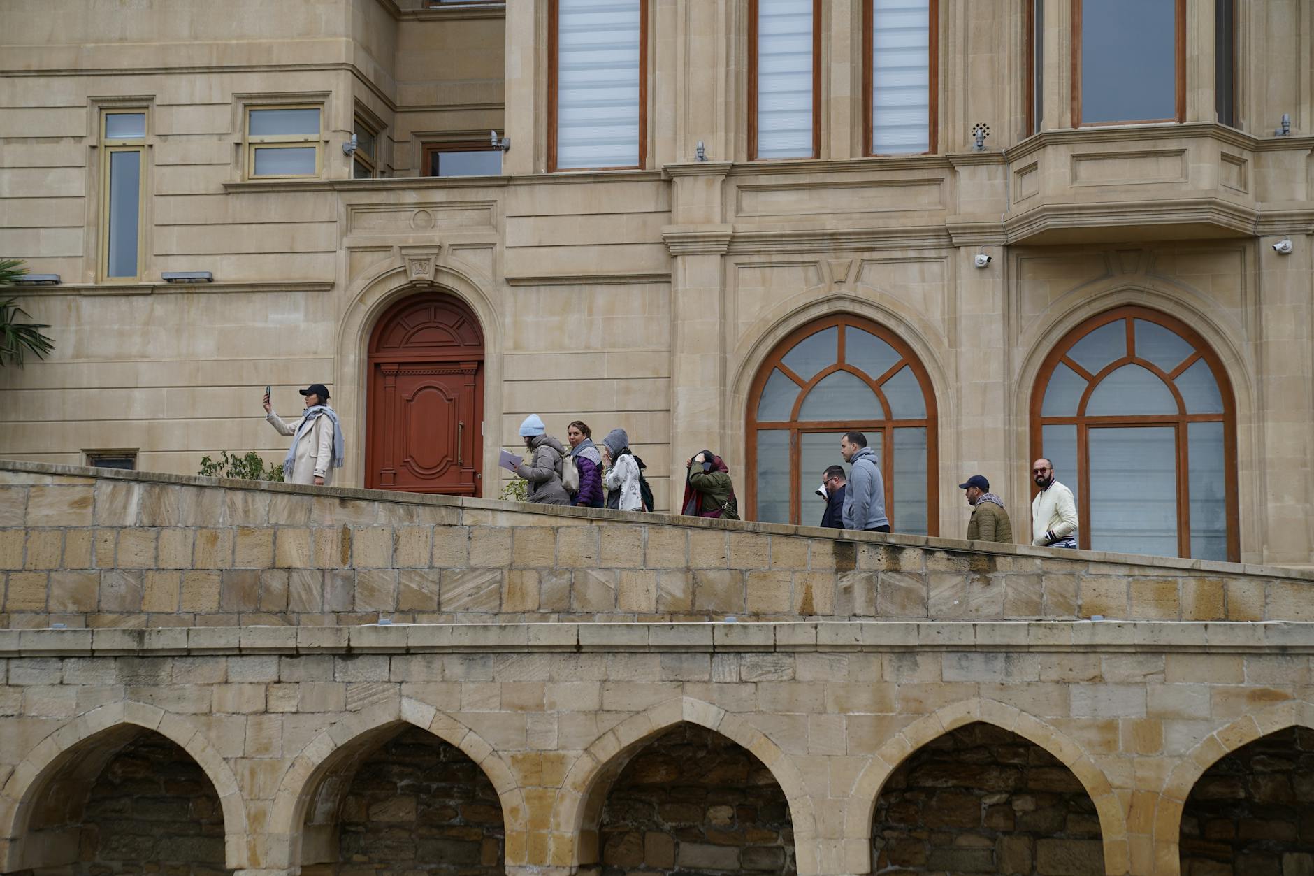 Small Group vs Private vs Large Group Tours: Which Is Right for You?