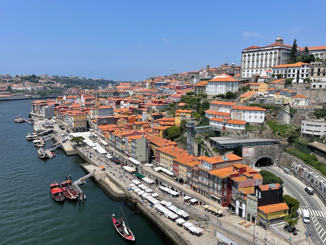 Douro River Cruises Guide: Porto, Vineyards & Valley