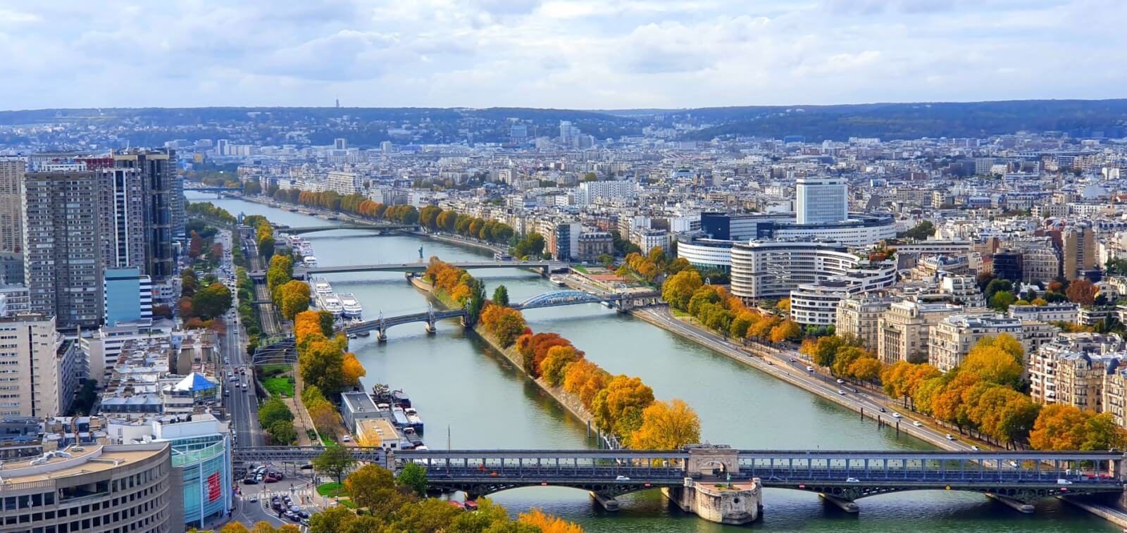 Best Time of the Year for Seine River Cruises